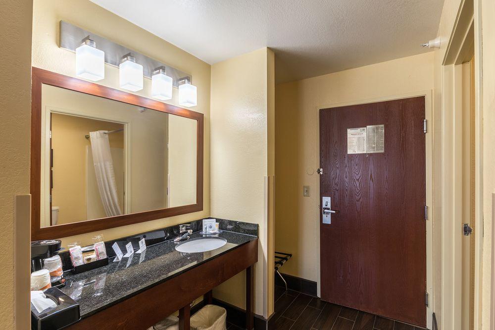 Comfort Inn & Suites North Aurora - Naperville Ngoại thất bức ảnh