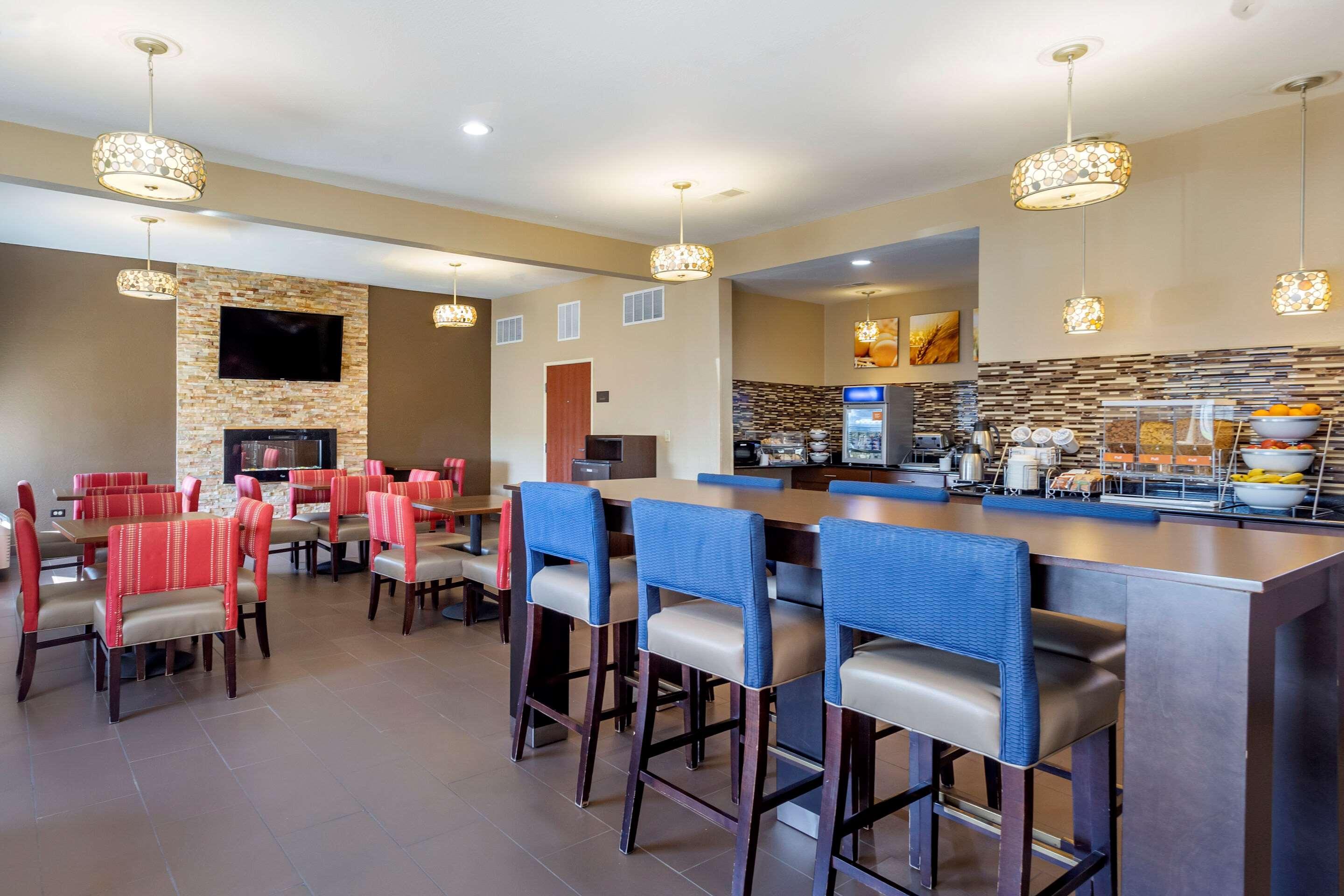 Comfort Inn & Suites North Aurora - Naperville Ngoại thất bức ảnh