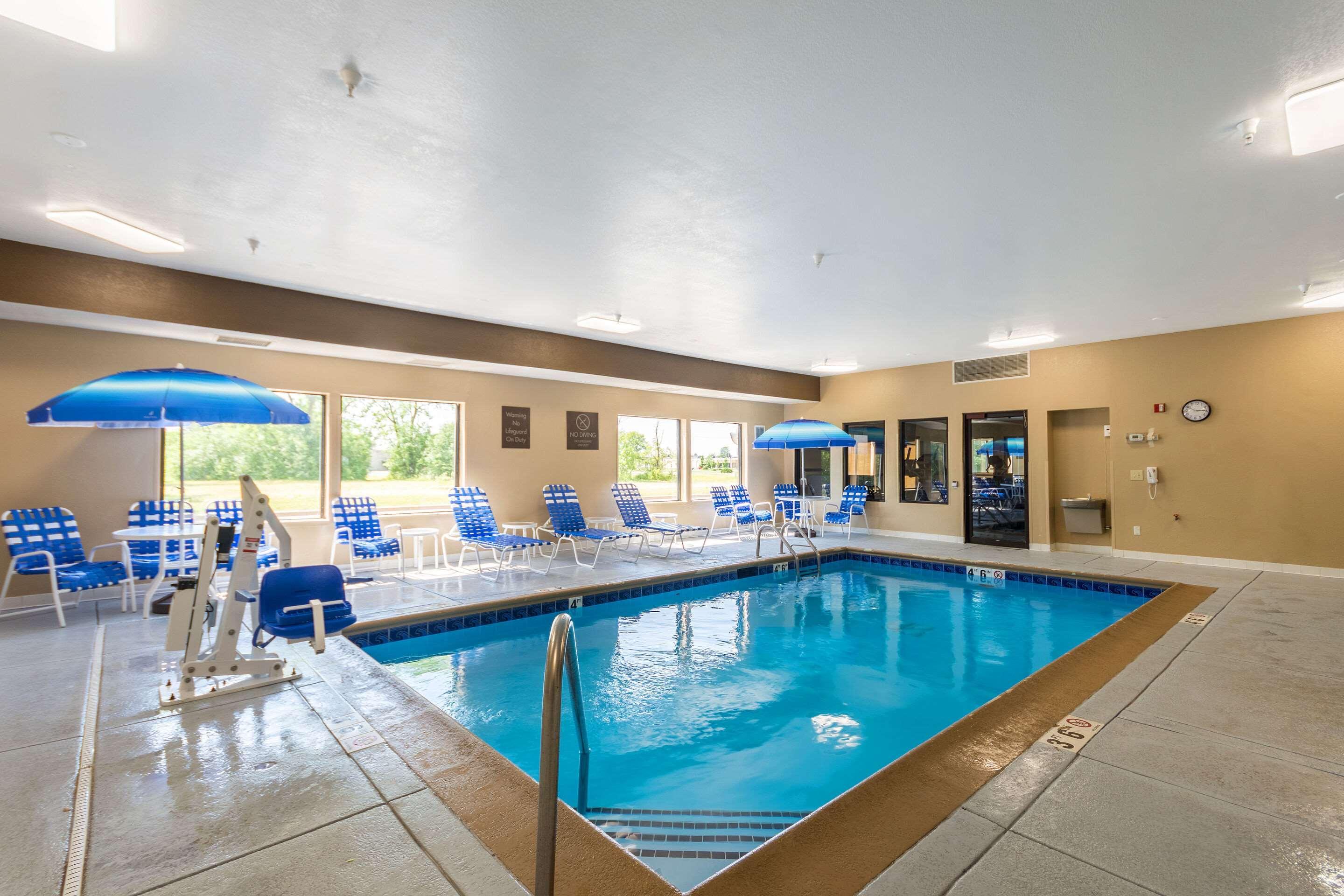 Comfort Inn & Suites North Aurora - Naperville Ngoại thất bức ảnh